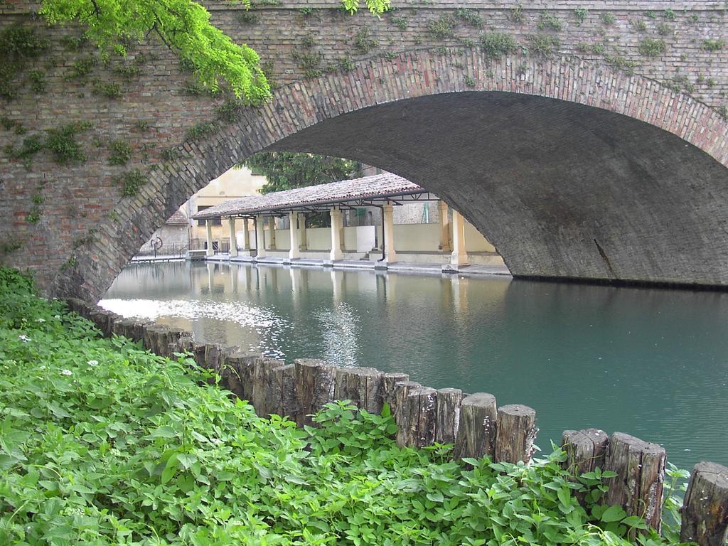 Hotel Palazzo Brunamonti Bevagna Exterior photo
